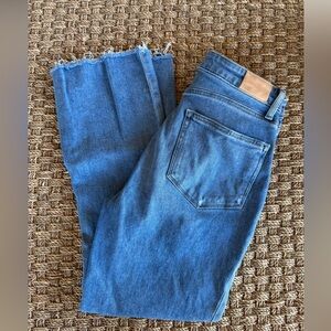 PAIGE Femme Blue Denim Jeans with Raw Hem Sz 28